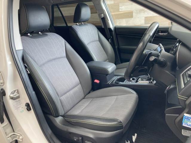 スバル レガシィアウトバックの画像12