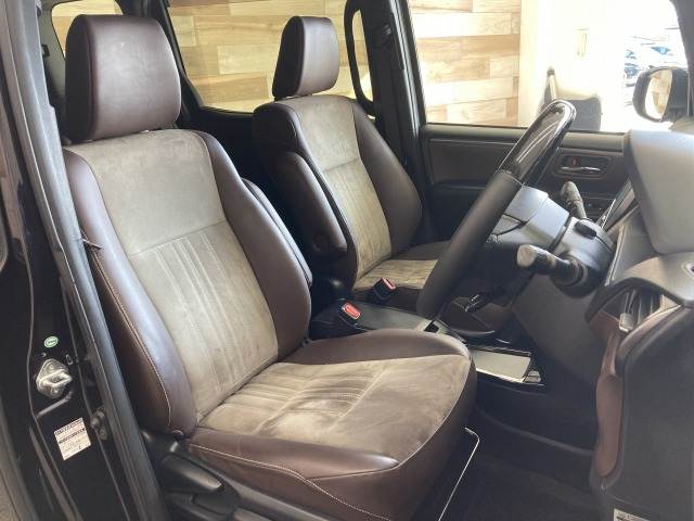 トヨタ エスクァイアハイブリッドの画像11