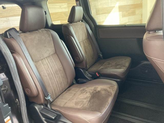 トヨタ エスクァイアハイブリッドの画像12