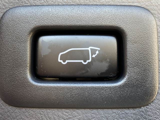 トヨタ ヴェルファイアの画像10