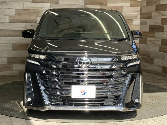 ヴェルファイアハイブリッドZ Premier 内装他