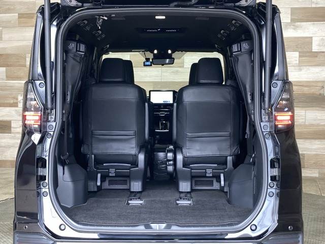 トヨタ ヴォクシーの画像14