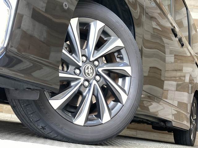 トヨタ ヴォクシーの画像19