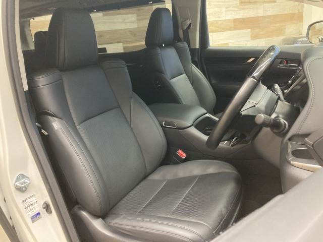 トヨタ&nbsp;アルファードの画像11