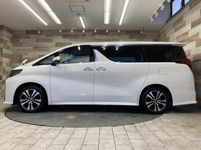 トヨタ&nbsp;アルファードの画像16