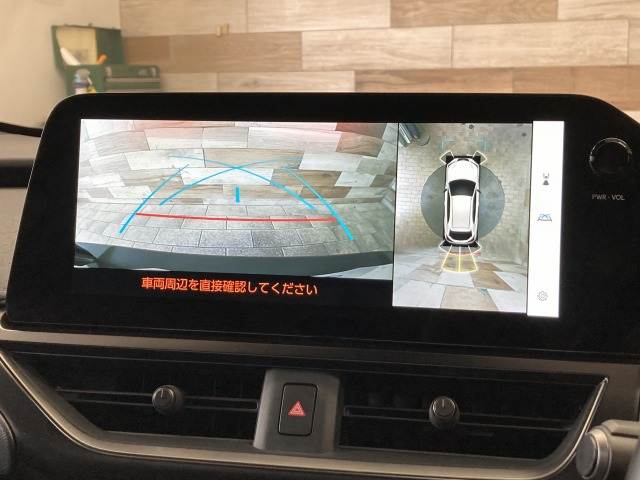 UXUX250h“Graceful Explorer” 内装他