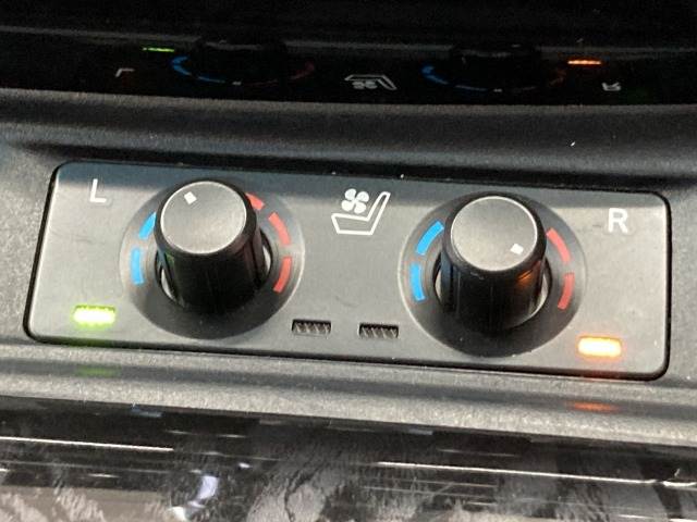 トヨタ アルファードの画像9