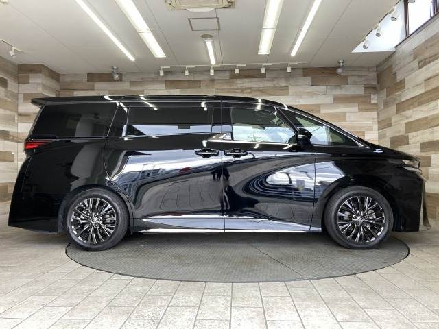 トヨタ ヴェルファイアハイブリッドの画像17