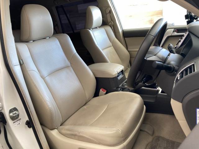 トヨタ ランドクルーザープラドの画像11