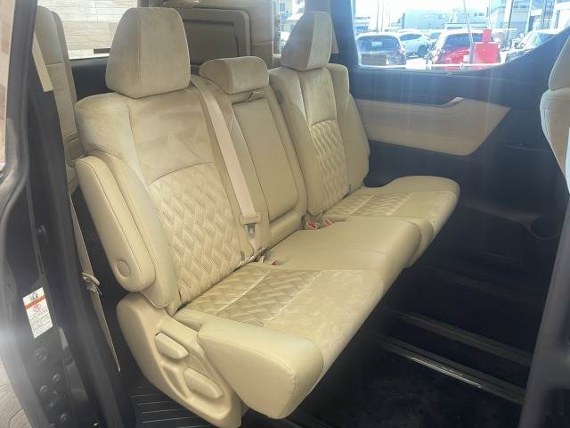 トヨタ&nbsp;ヴェルファイアの画像12