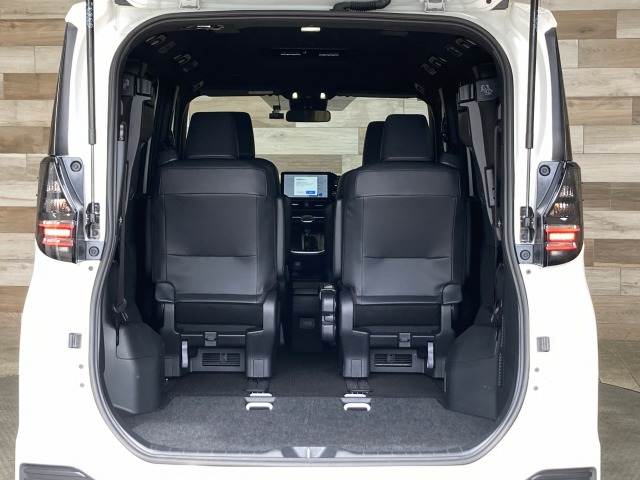 トヨタ&nbsp;ヴォクシーの画像14