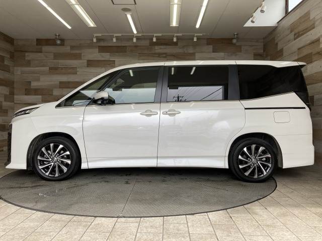 トヨタ&nbsp;ヴォクシーの画像16