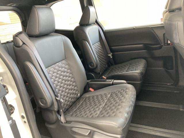 トヨタ&nbsp;ヴォクシーの画像12