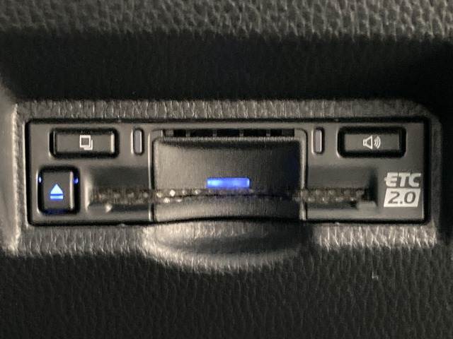 トヨタ&nbsp;ヴォクシーの画像9