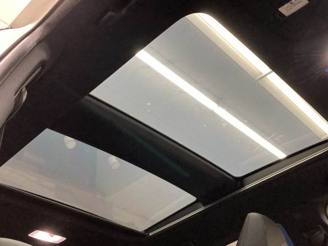 ハリアーZ “Leather Package” 内装他