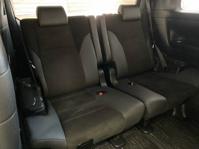 トヨタ アルファードの画像13