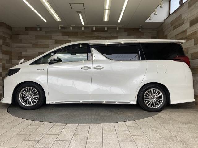 トヨタ&nbsp;アルファードハイブリッドの画像16