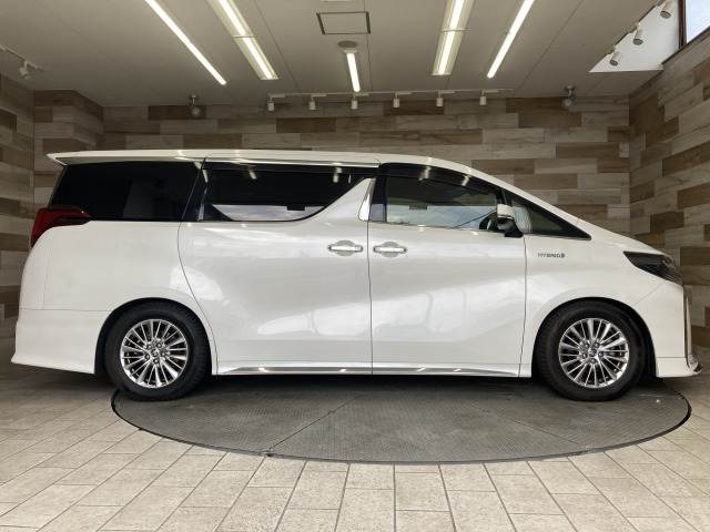 トヨタ&nbsp;アルファードハイブリッドの画像17