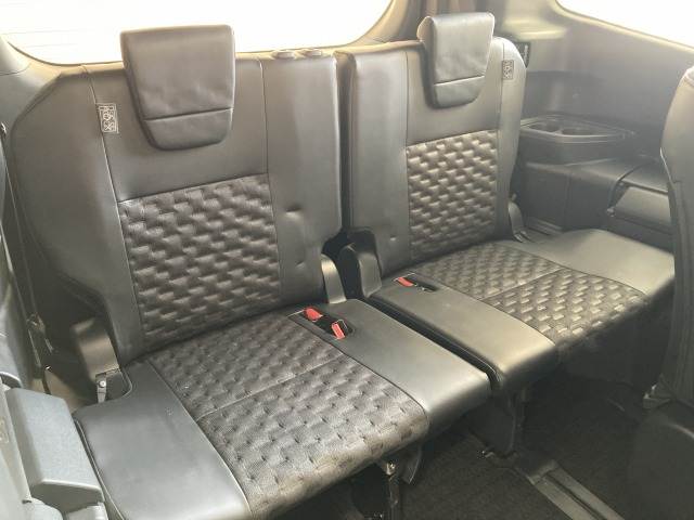 トヨタ&nbsp;ヴォクシーハイブリッドの画像13