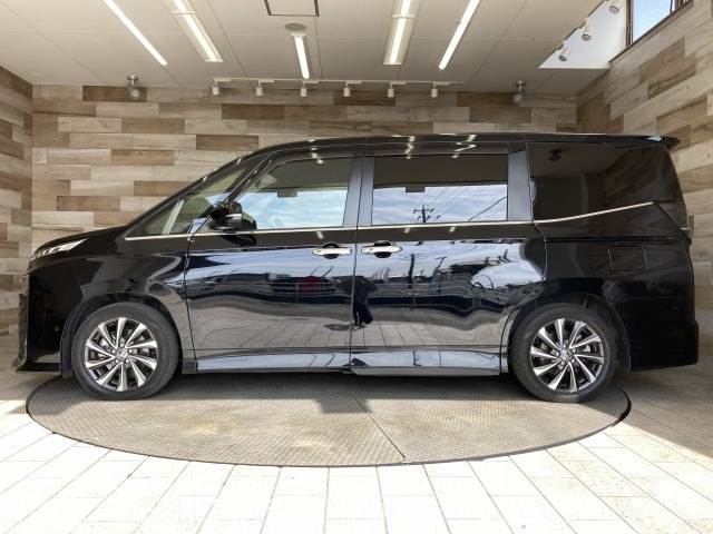 トヨタ&nbsp;ヴォクシーハイブリッドの画像16