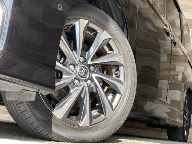 トヨタ&nbsp;ヴォクシーハイブリッドの画像19