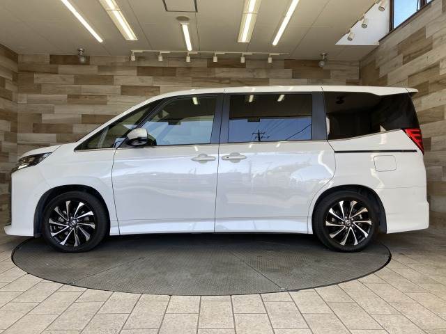 トヨタ&nbsp;ノアハイブリッドの画像16