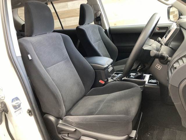 トヨタ ランドクルーザープラドの画像12