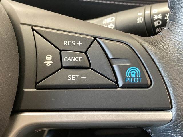 セレナe-POWER ハイウェイスターV 内装他