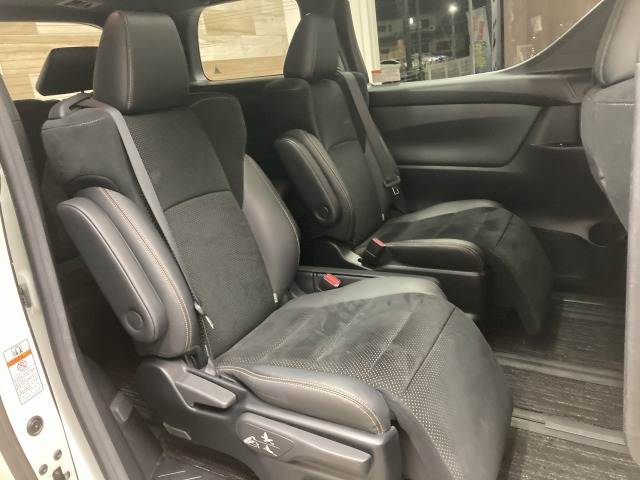 トヨタ&nbsp;ヴェルファイアの画像12