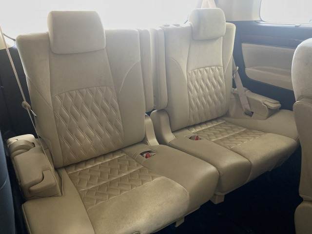 トヨタ&nbsp;アルファードの画像13