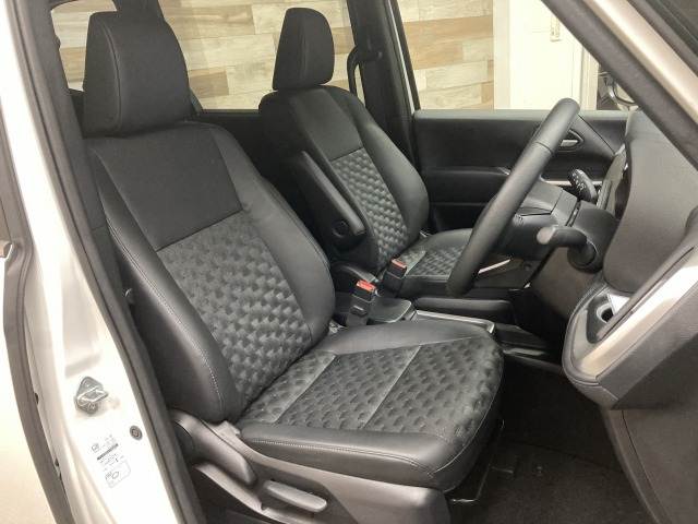 トヨタ&nbsp;ヴォクシーハイブリッドの画像11