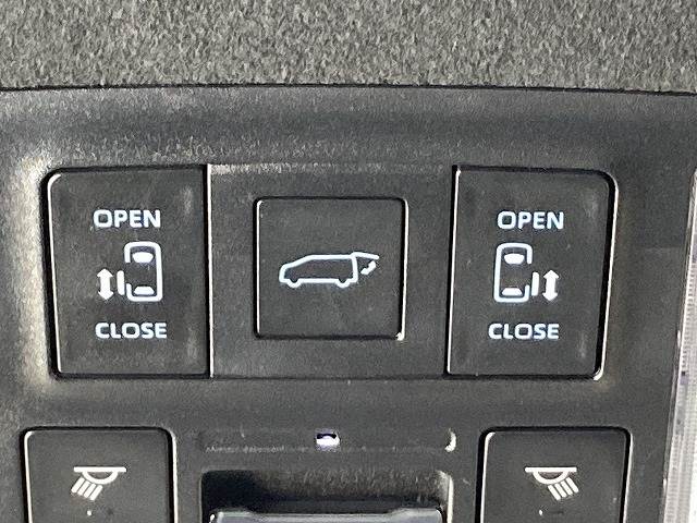 トヨタ&nbsp;ノアハイブリッドの画像10