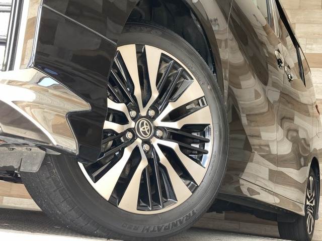 トヨタ&nbsp;アルファードの画像19