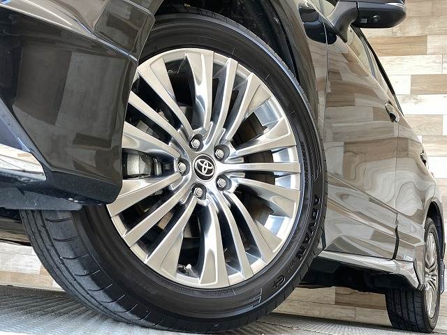 トヨタ ハリアーハイブリッドの画像19