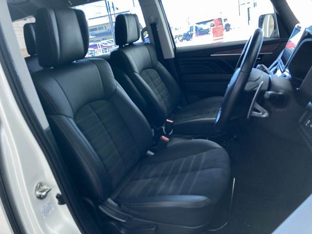 三菱&nbsp;デリカD5の画像11