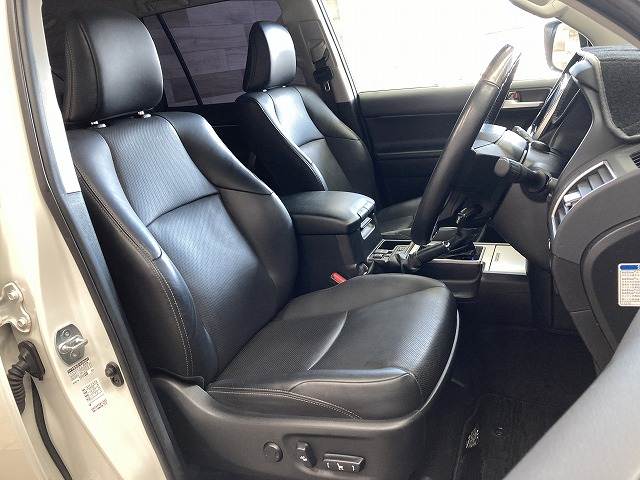 トヨタ&nbsp;ランドクルーザープラドの画像12