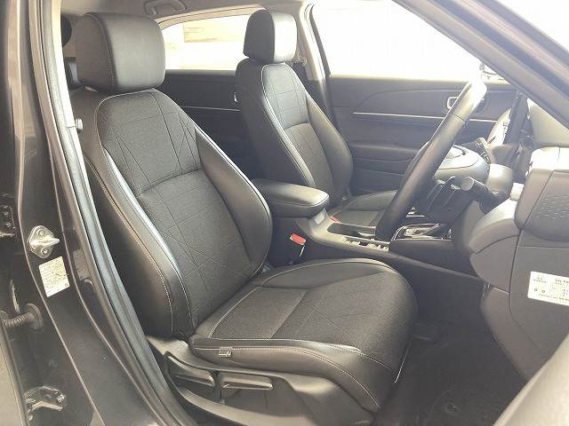 ホンダ&nbsp;ヴェゼルハイブリッドの画像12