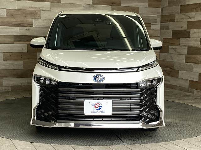 トヨタ&nbsp;ヴォクシーハイブリッドの画像3