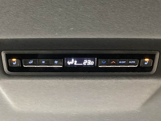 トヨタ&nbsp;ヴォクシーハイブリッドの画像7