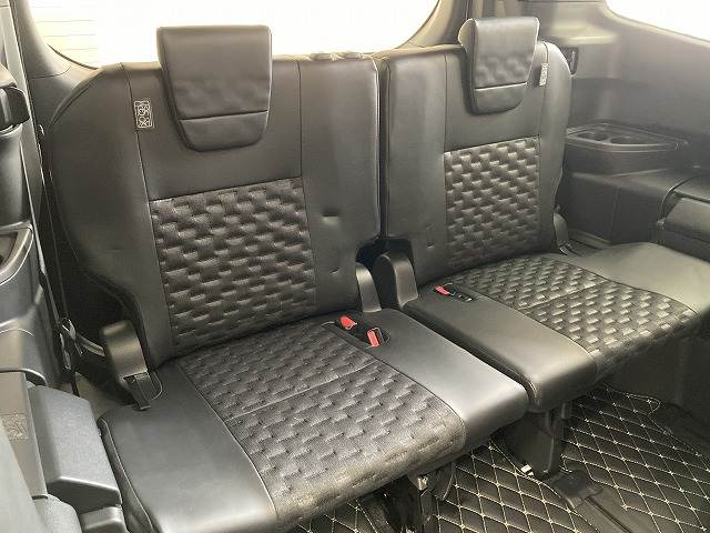 トヨタ&nbsp;ヴォクシーハイブリッドの画像13