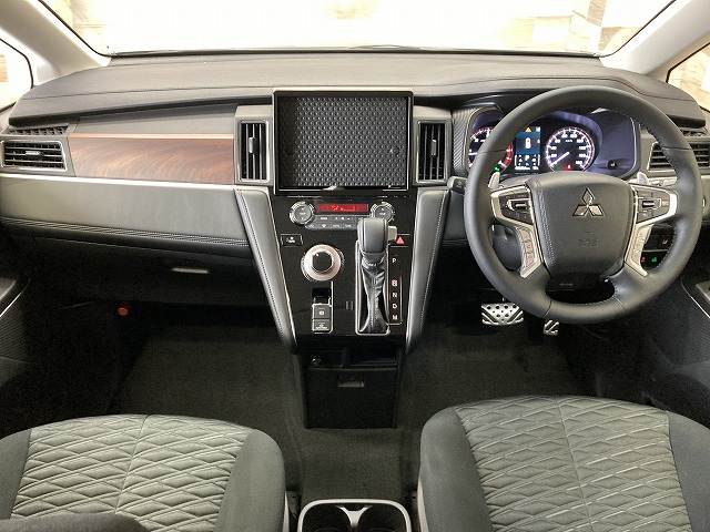 三菱&nbsp;デリカD5の画像4