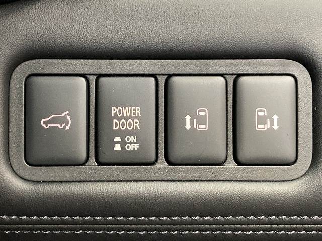 三菱&nbsp;デリカD5の画像6