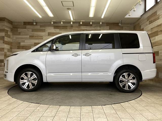 三菱&nbsp;デリカD5の画像16