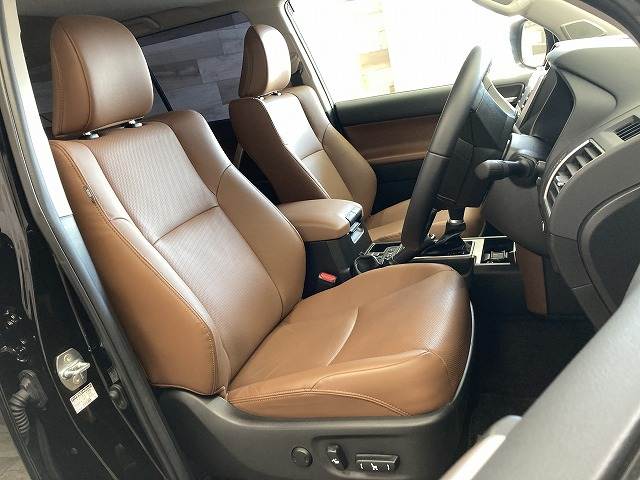 トヨタ ランドクルーザープラドの画像12