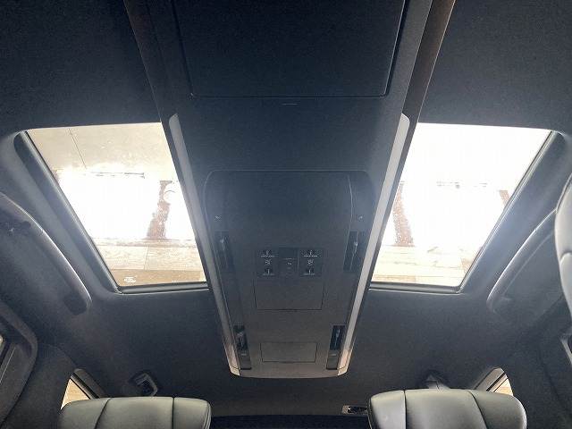 トヨタ&nbsp;アルファードの画像6