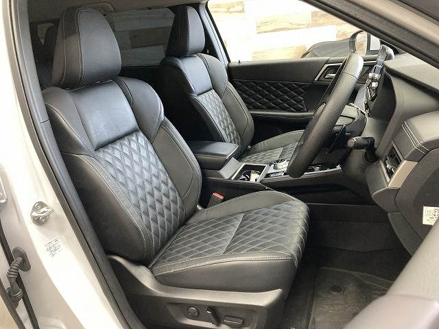 三菱&nbsp;アウトランダーPHEVの画像11