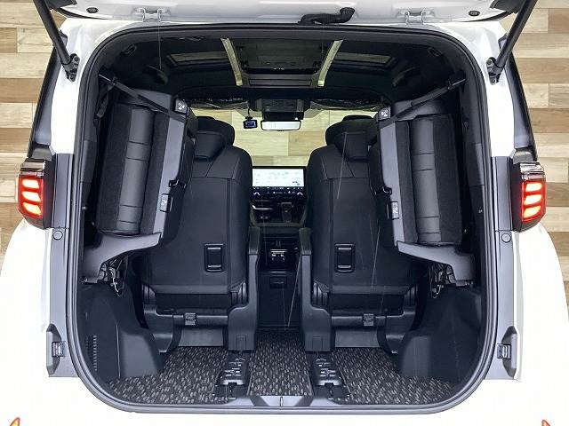 トヨタ&nbsp;アルファードの画像14