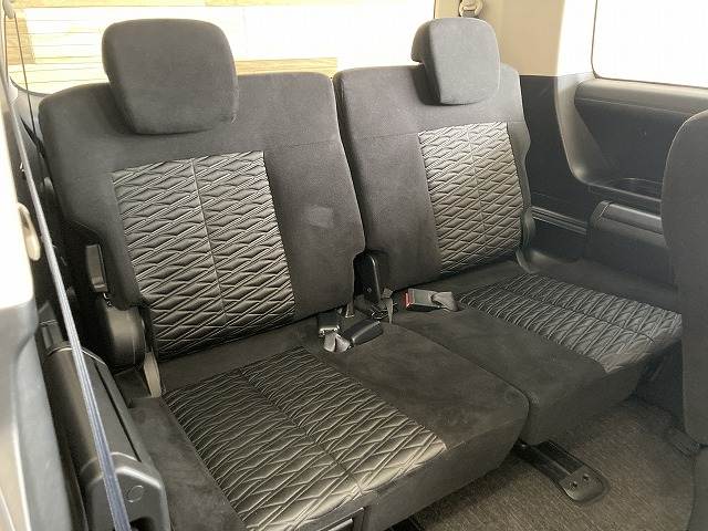 三菱&nbsp;デリカD5の画像13