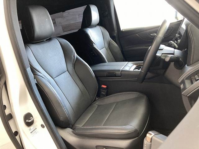 トヨタ&nbsp;アルファードハイブリッドの画像11