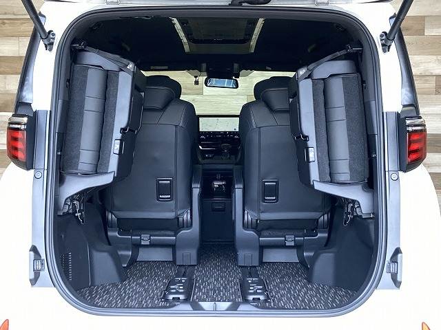 トヨタ&nbsp;アルファードハイブリッドの画像14